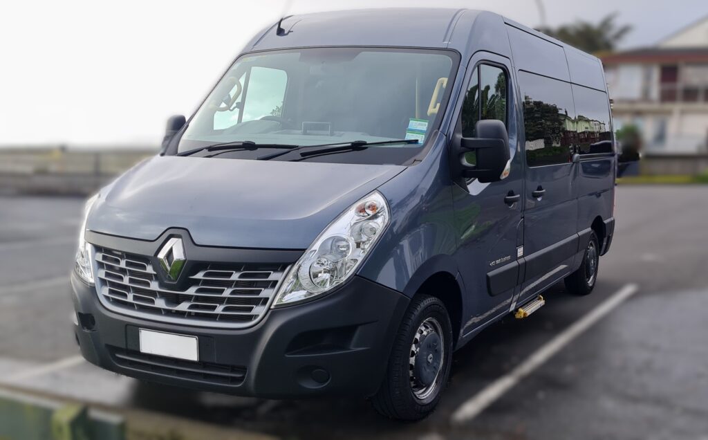 RenaultMasterWheelchairAccessibleRentalVehicle2