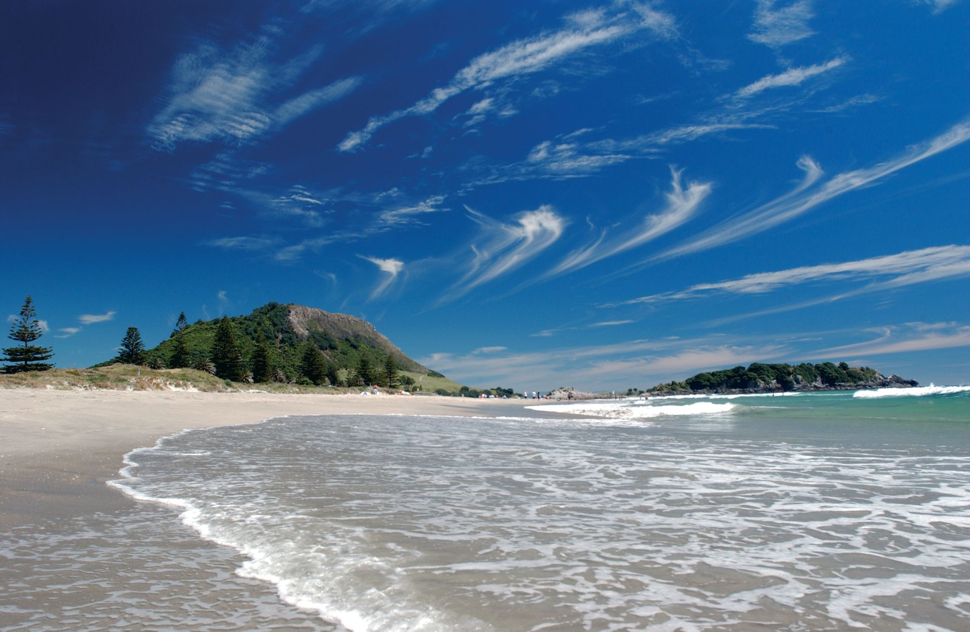 251507 beautiful mount maunganui main beach and moturiki island web 1920px - Top Accessible Things to do in the Bay of Plenty and Beyond